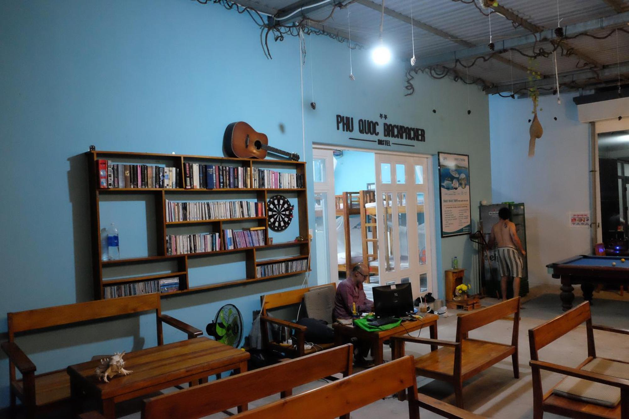 A Pousada Phu Quoc Backpacker Exterior foto